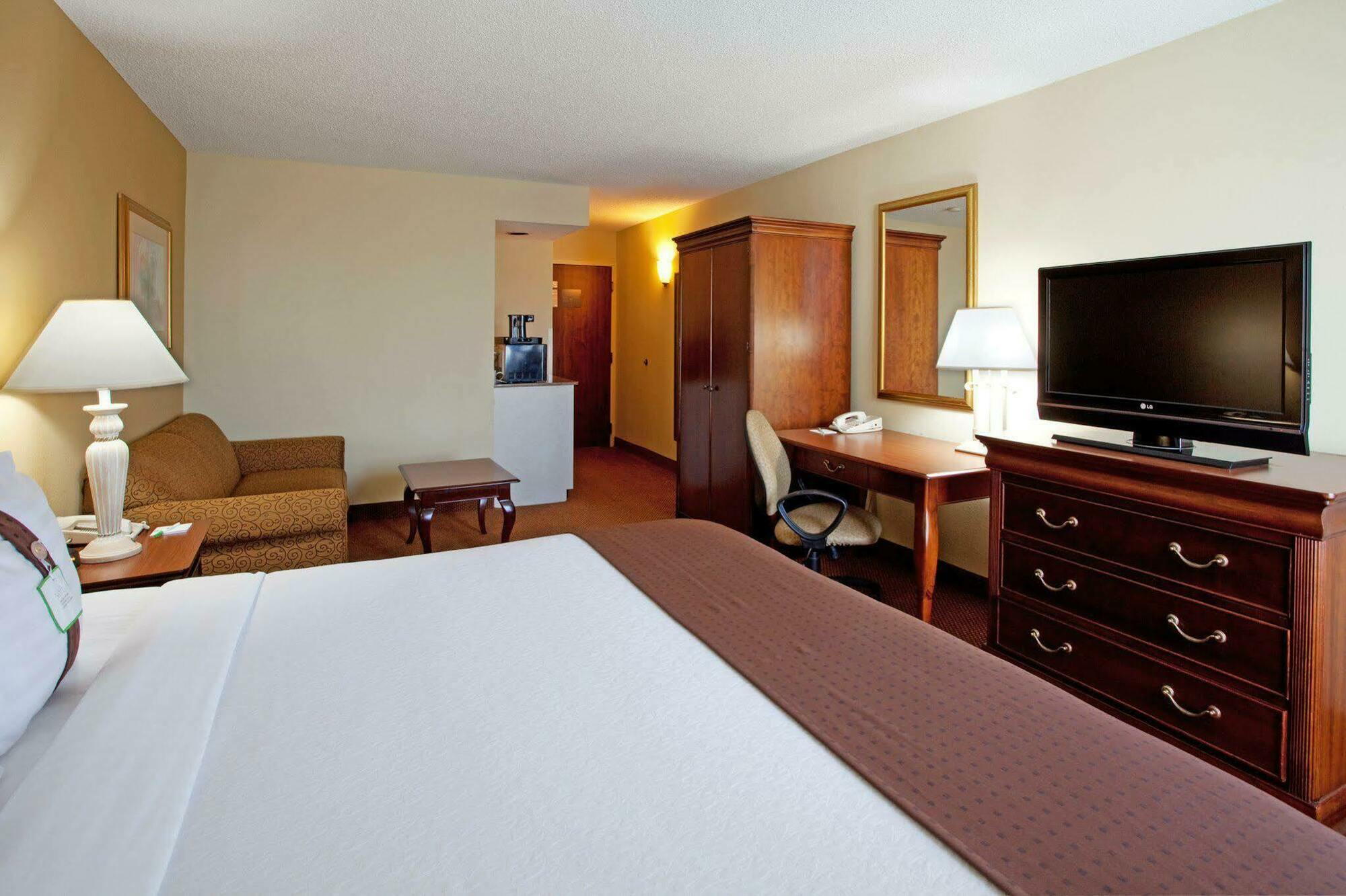Hampton Inn & Suites Charleston/Mt. Pleasant-Isle Of Palms Mount Pleasant Exterior photo